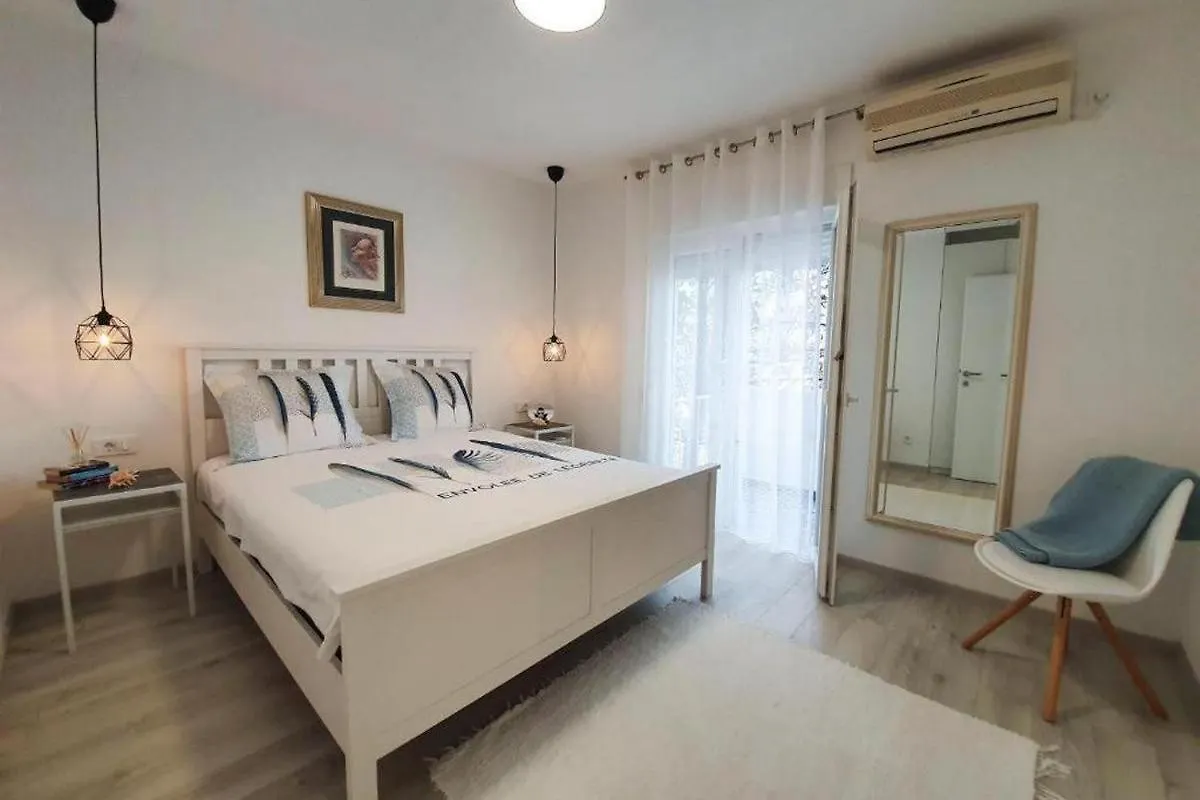 Apartments With Wifi Zadar - 21223
